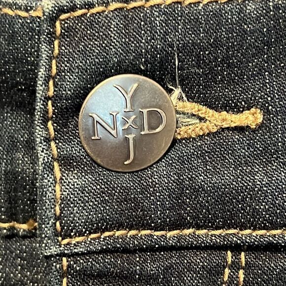 NYDJ Dark Wash High Rise Straight Leg Jeans Size 12 NWT‎ - Picture 4 of 13